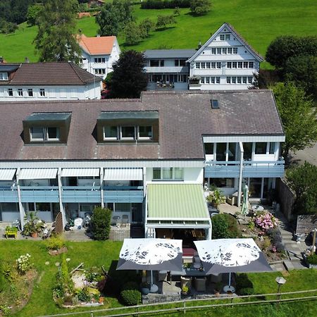 Games Garni Hotel Saentis Teufen Exteriör bild